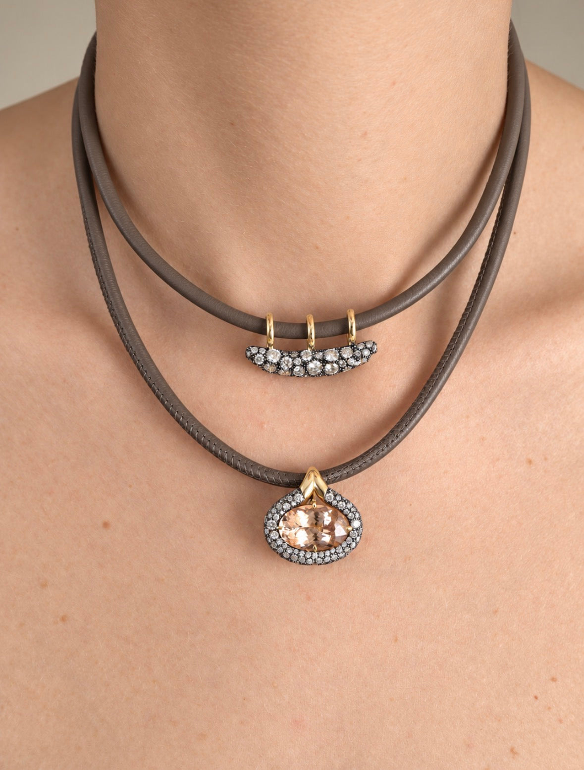 Lasso Floret Pendant